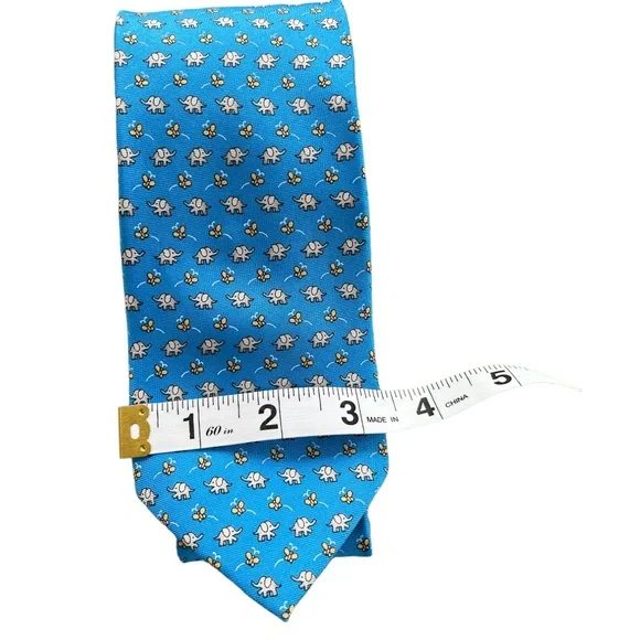 Pierre Cardin Mens silk tie with elephants - Picture 3 of 4